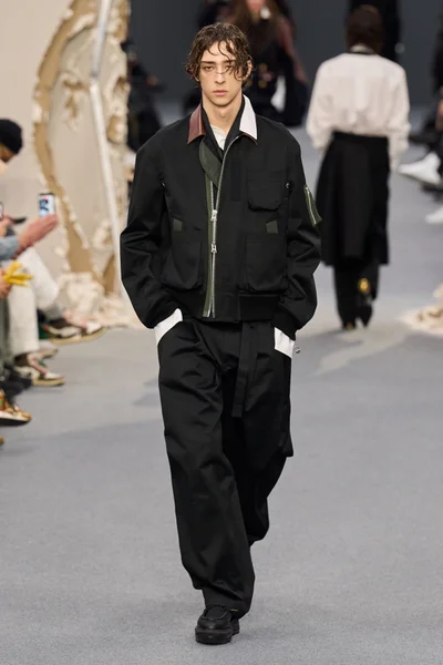 Look 13
